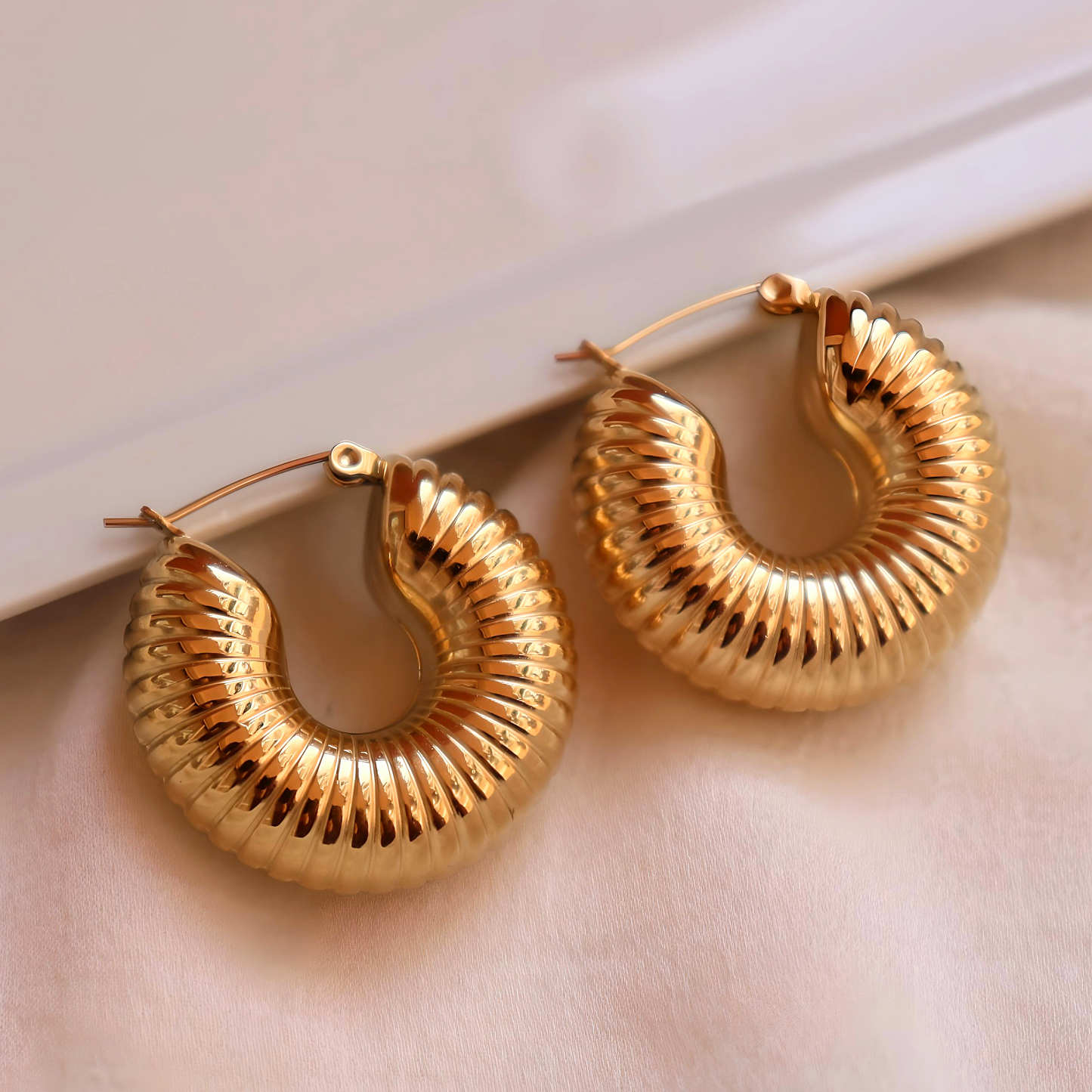 CLOE EARRINGS