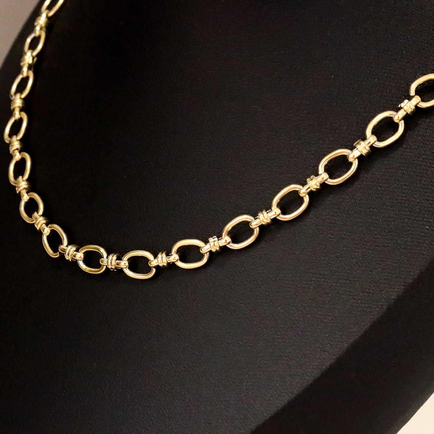 NORANA NECKLACE