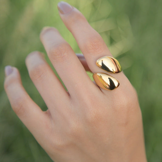 NEFERTITI RING