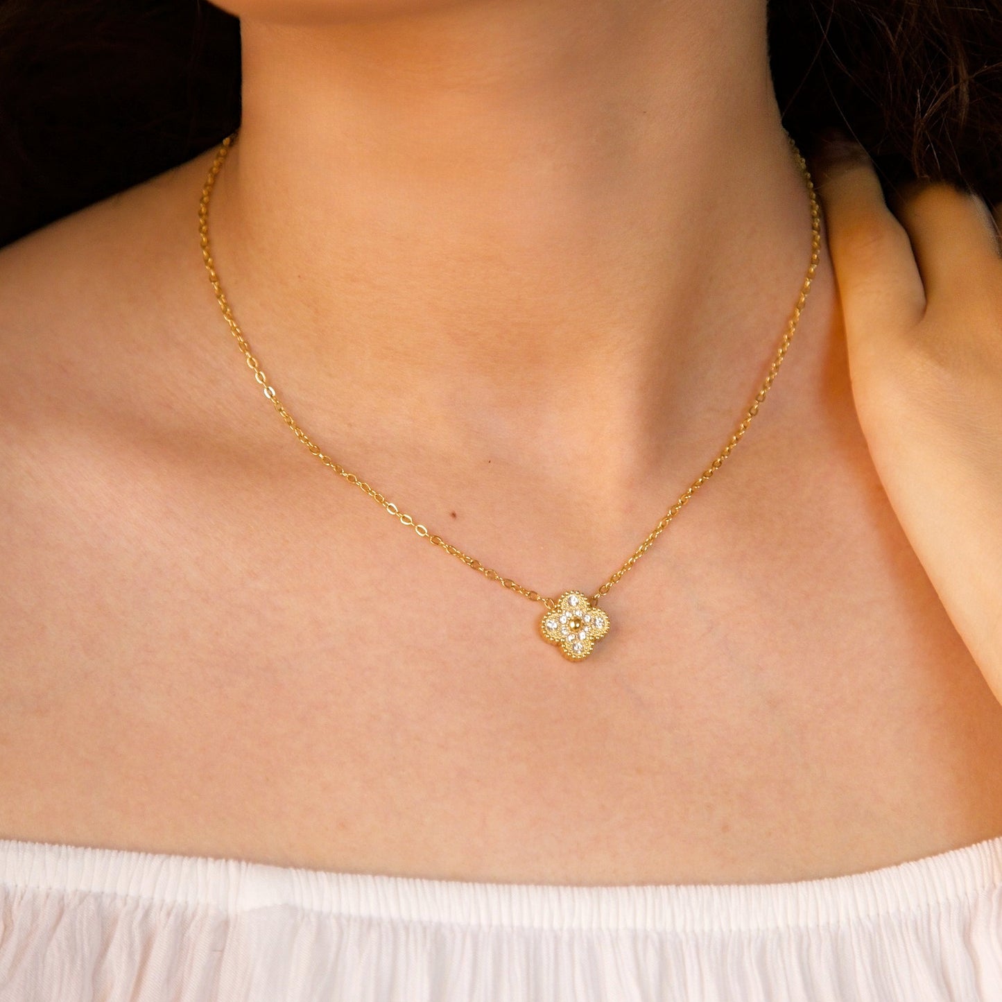 AMBER NECKLACE
