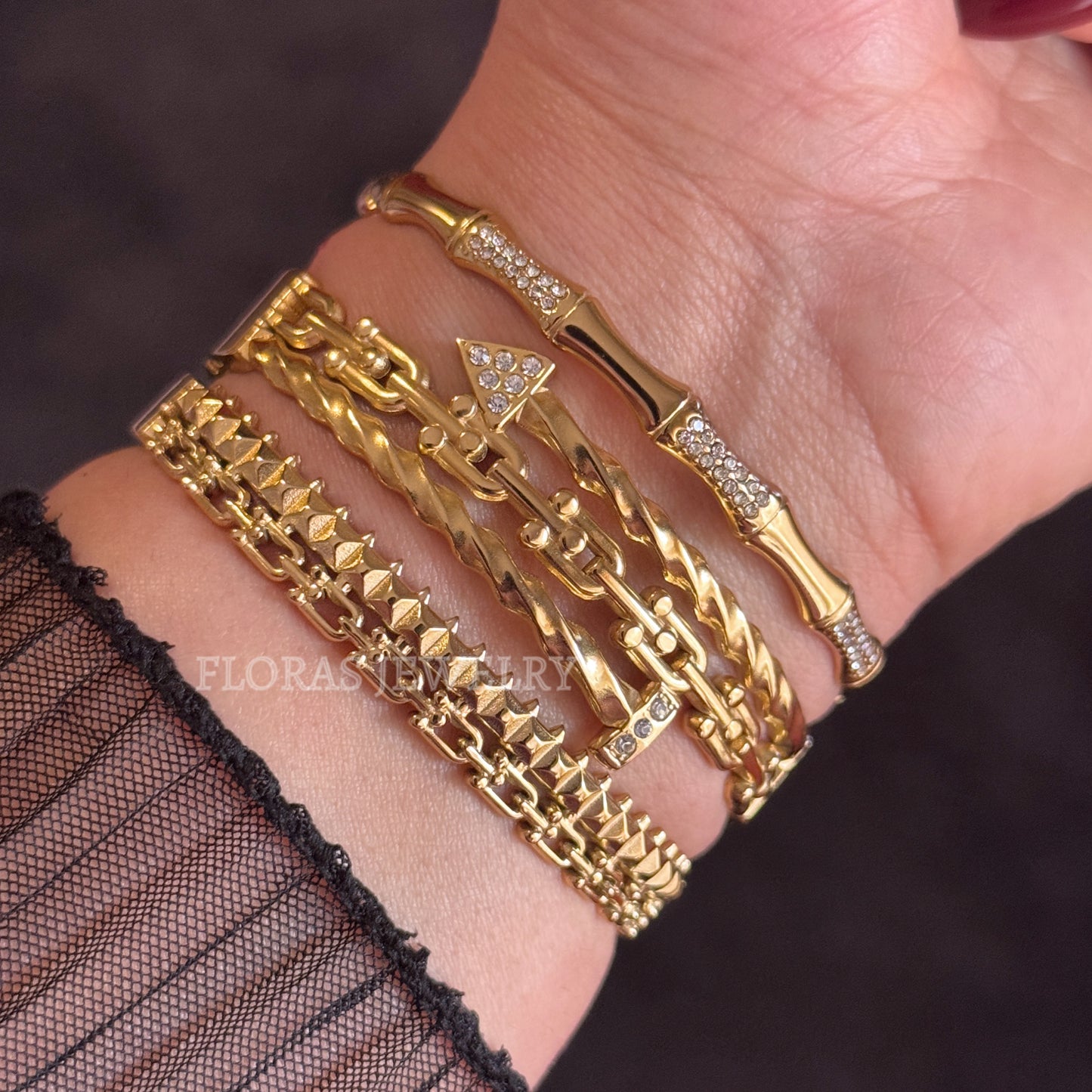 PULSERA CLOUTIFFA