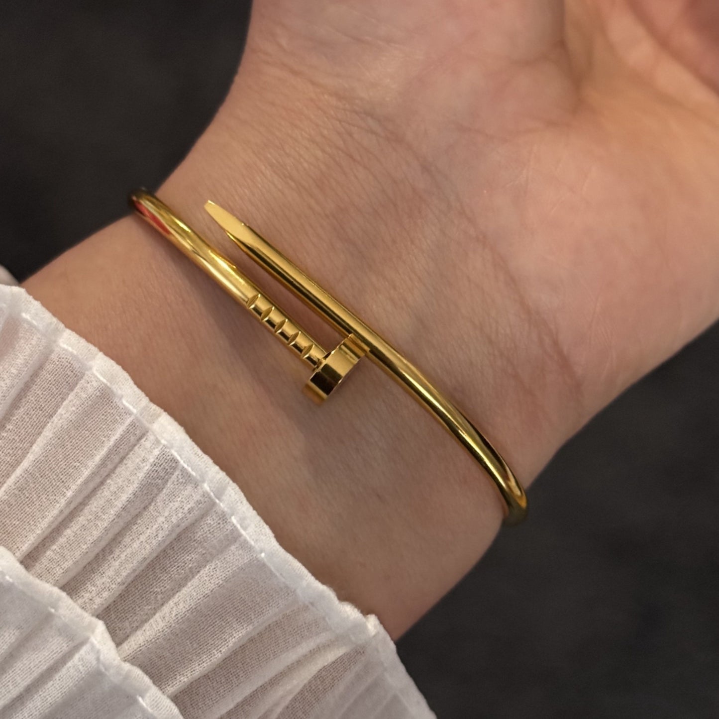 PULSERA CLOU FINA